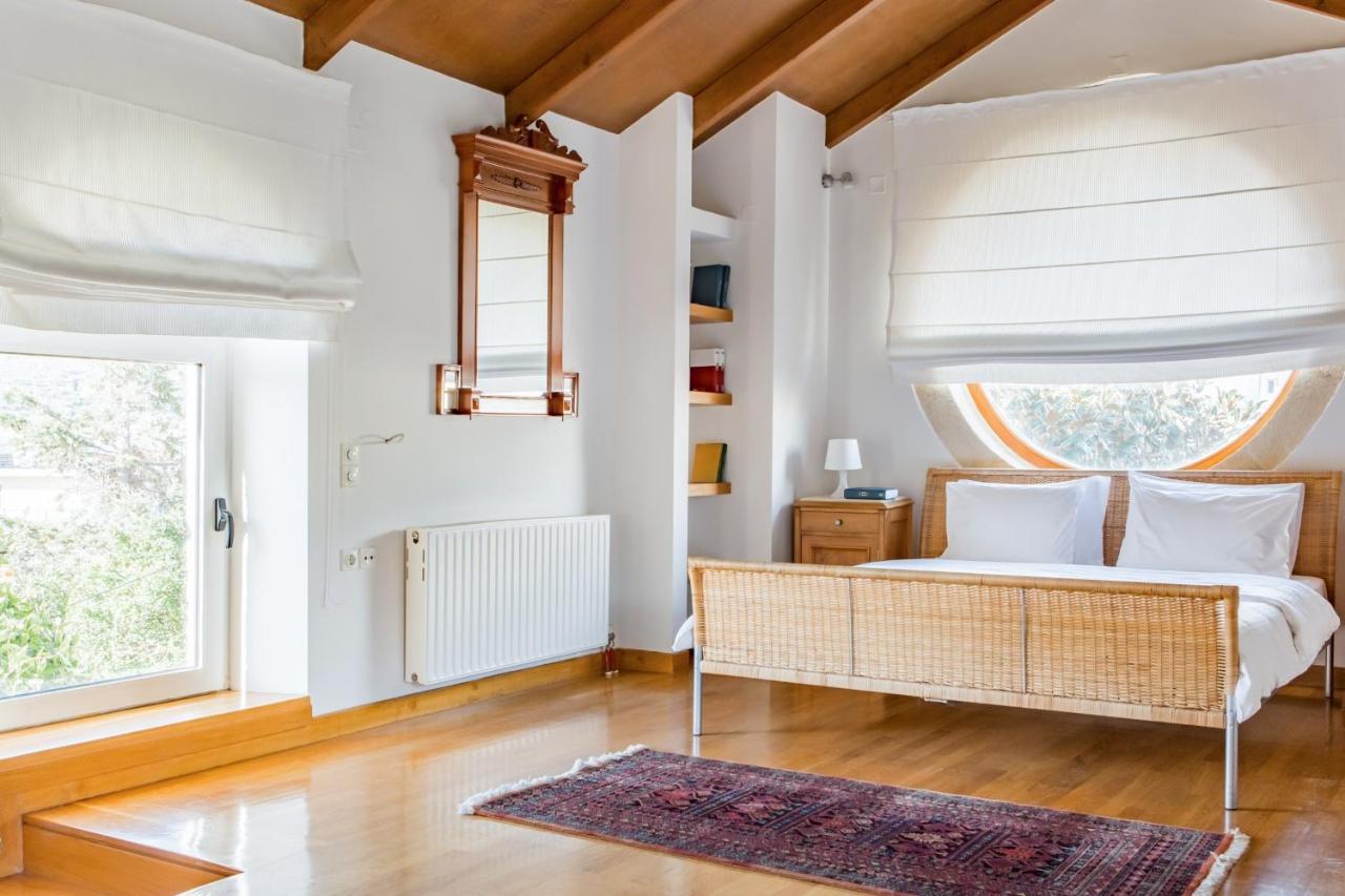 Minimalist Stone Country House Arhánesz Kültér fotó
